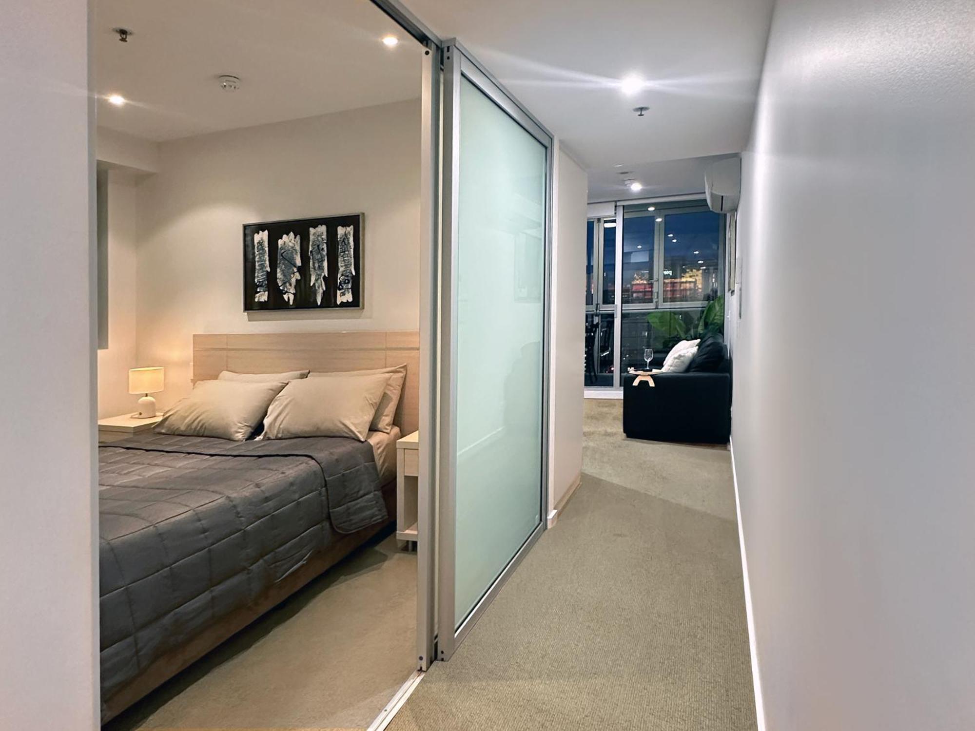 Sky View Apartment Cbd Skyline 2Br Apartment Balcony Spa Access Sleeps 6 Adelaide Ngoại thất bức ảnh